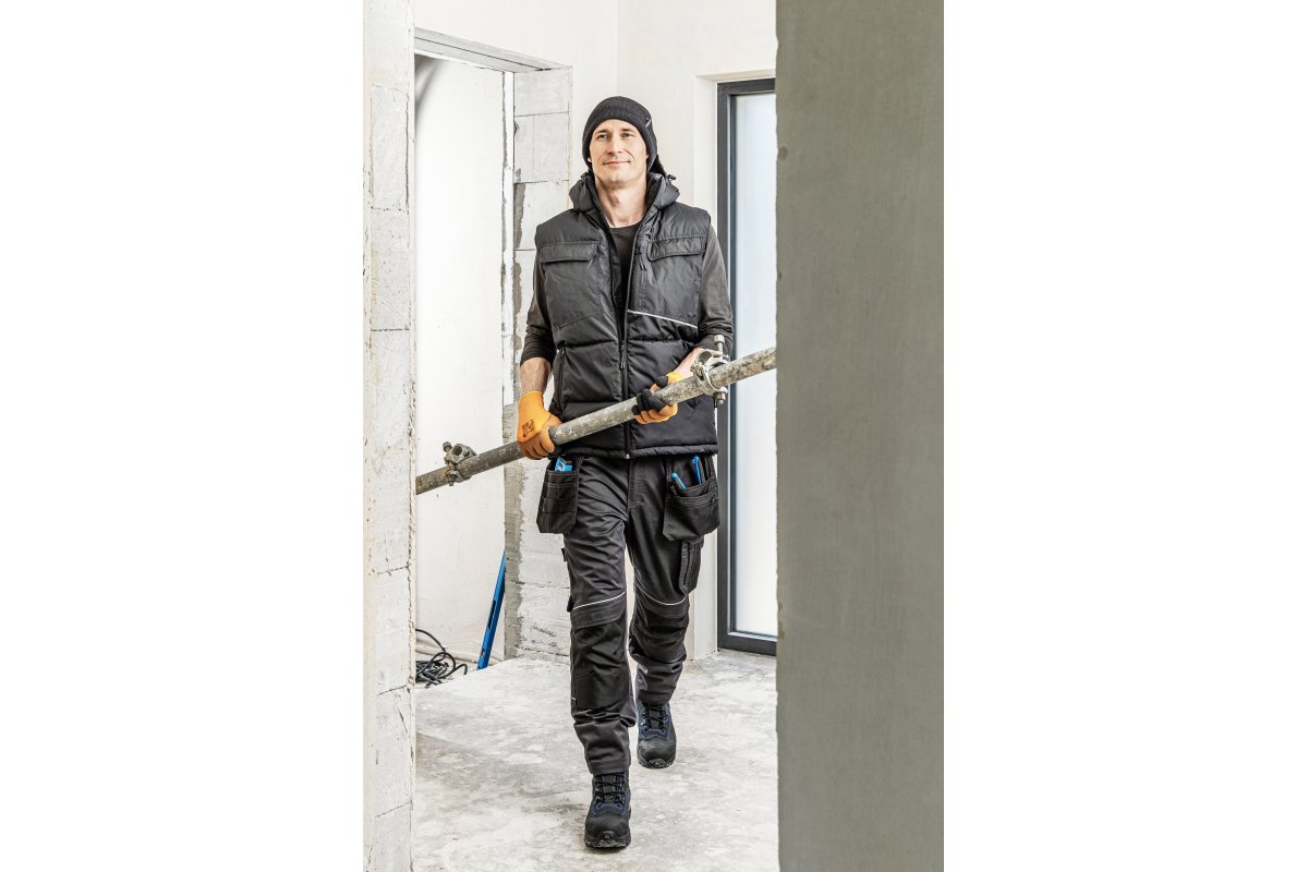 Šilta liemenė Hogert Borger, juoda